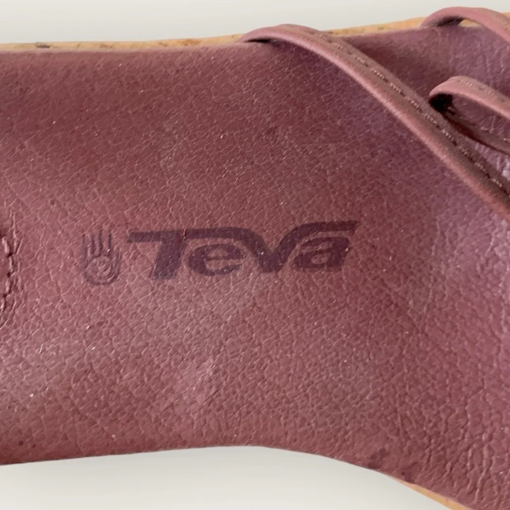 Teva Riviera Wedge Strappy Sandal with a Cork 3 inch Heel in Plum Size 10 - Picture 5 of 6